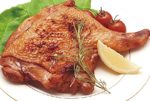 クリスマスチキン 地鶏の骨付きもも肉 炭火焼予約始めました 炭焼工房暖の出張バーベキュー q